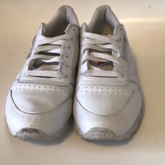 Rebook sneakers size 7.5 - Picture 3 of 3